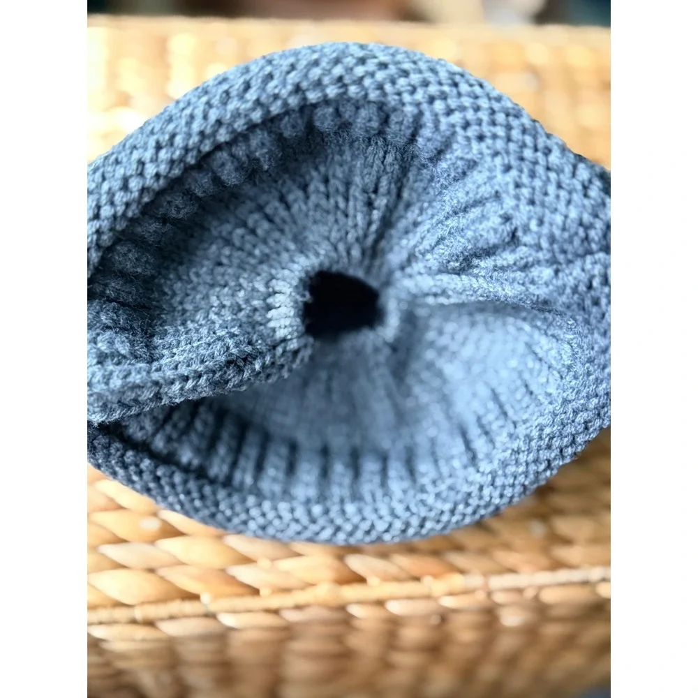 C.C. Beanie Hat Women OS Gray Excellent Cable Knit Messy Bun Ponytail Hole